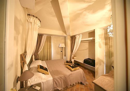 Il Poggio Country Resort Graniti ภายนอก รูปภาพ