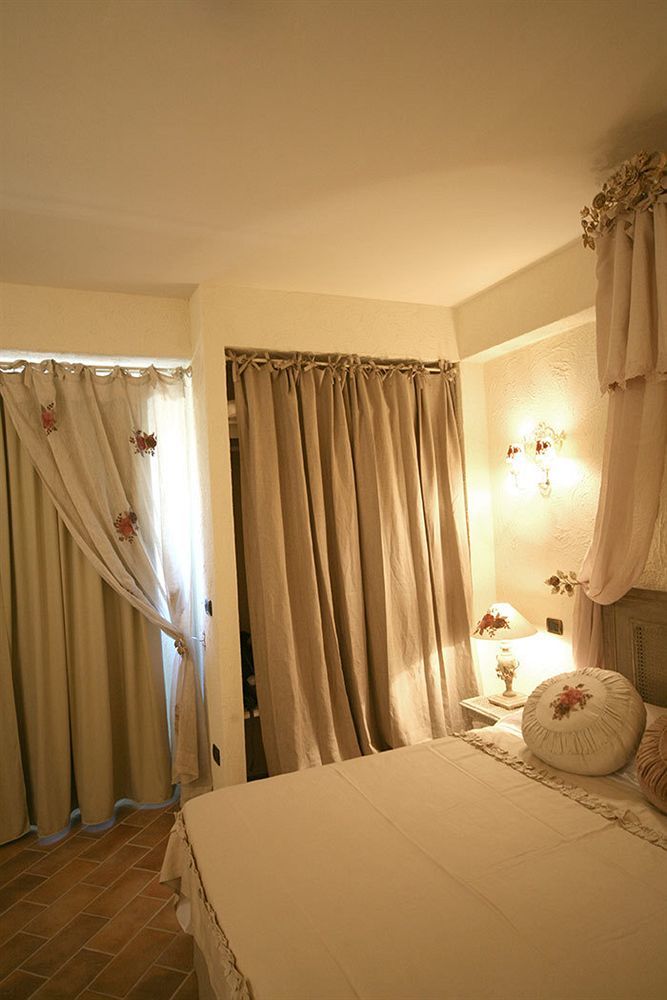 Il Poggio Country Resort Graniti ภายนอก รูปภาพ