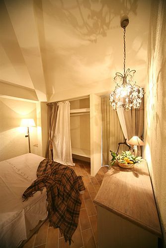 Il Poggio Country Resort Graniti ภายนอก รูปภาพ